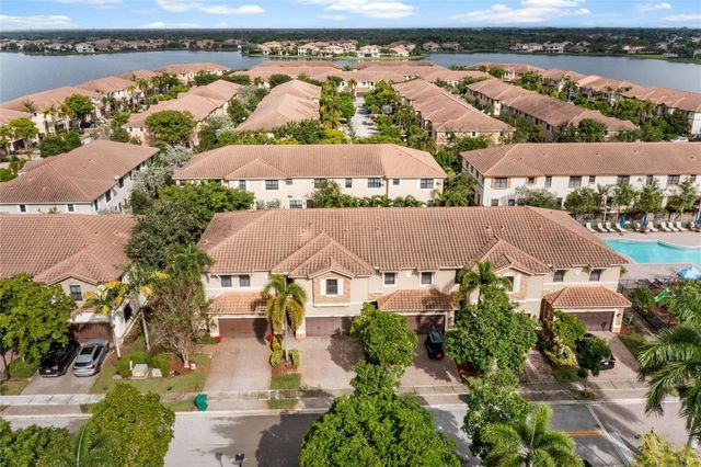 9627 Town Parc Circle, Parkland, FL 33076