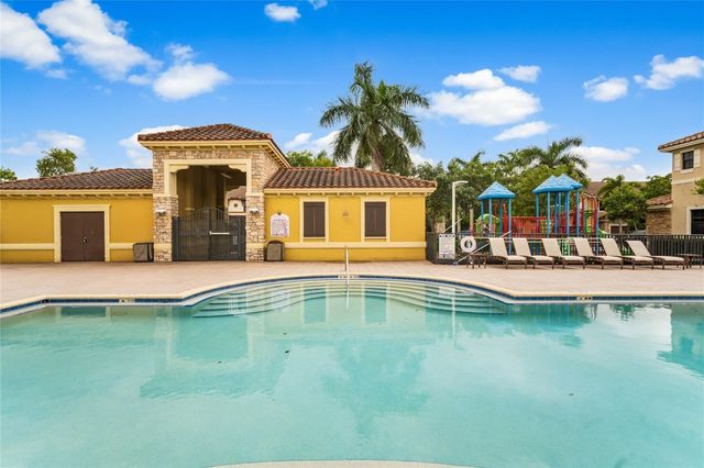 9627 Town Parc Circle, Parkland, FL 33076