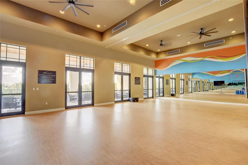 Image 73 of property listing at 9627 Town Parc Circle, Parkland, FL 33076