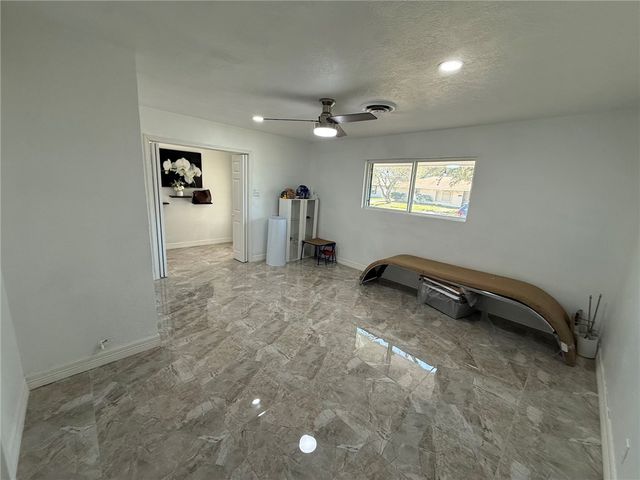 217 Pecos St, Portland, TX 78374