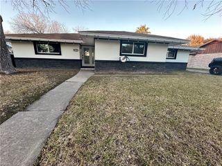 217 Pecos St, Portland, TX 78374