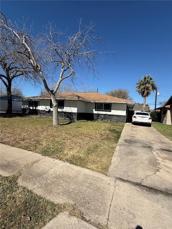 217 Pecos St, Portland, TX 78374 — photo 2