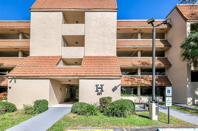 601 Ives Dairy Rd 00, Miami, FL 33179