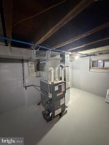 214 5TH AVE, Roebling, NJ 08554