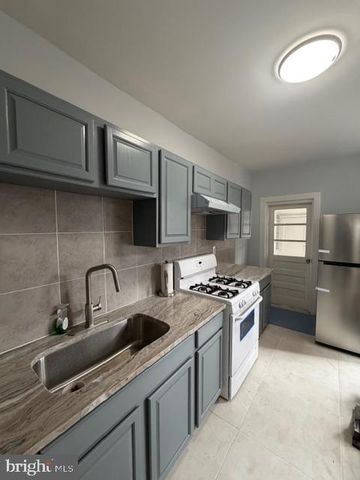 214 5TH AVE, Roebling, NJ 08554