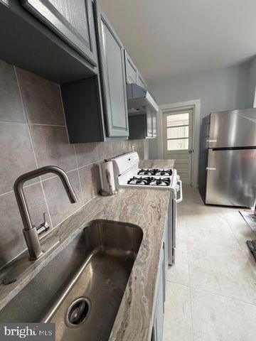 214 5TH AVE, Roebling, NJ 08554