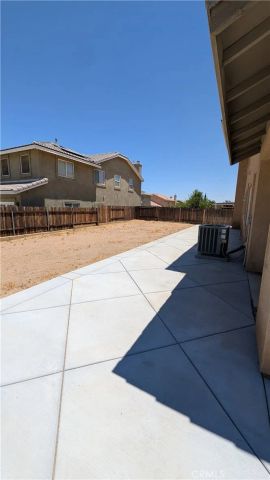 12422 Cricket Lane, Victorville, CA 92392
