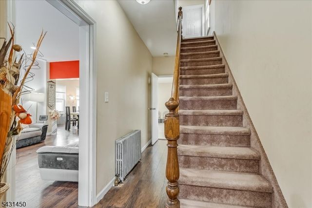11 Alps Rd, Wayne Twp., NJ 07470
