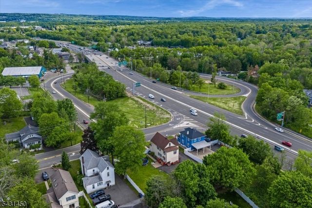 11 Alps Rd, Wayne Twp., NJ 07470