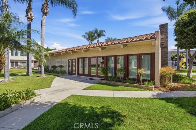 700 W La Veta C7, Orange, CA 92868