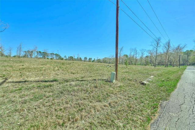 13030 Hill Creek Road, Montgomery, TX 77356