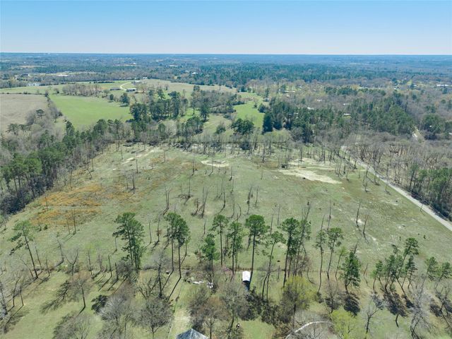 13030 Hill Creek Road, Montgomery, TX 77356
