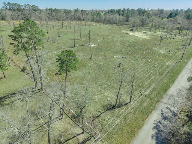 13030 Hill Creek Road, Montgomery, TX 77356