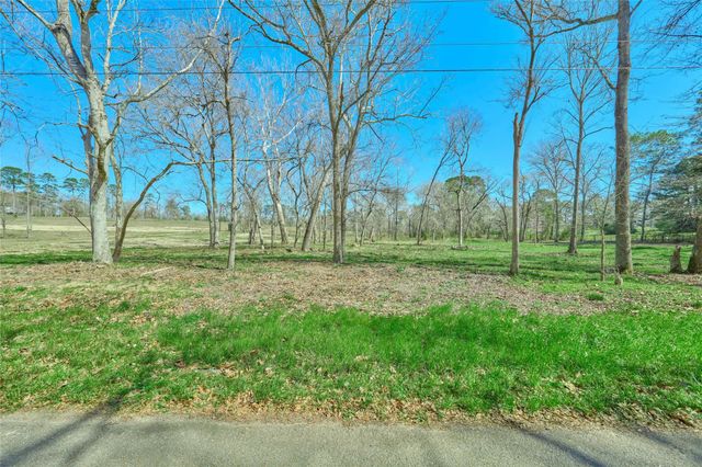13030 Hill Creek Road, Montgomery, TX 77356