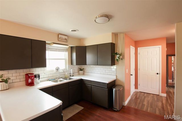 128 State Highway 100, Hermann, MO 65041