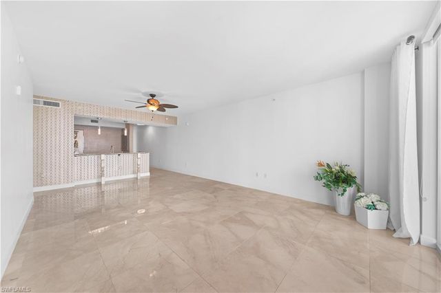 3000 Oasis Grand BLVD 1407, Fort Myers, FL 33916