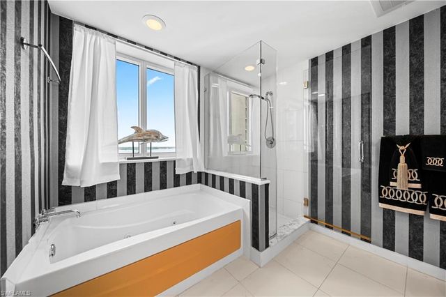 3000 Oasis Grand BLVD 1407, Fort Myers, FL 33916
