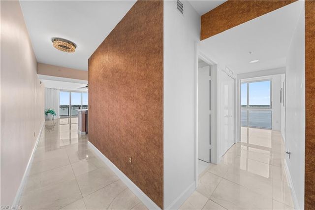 3000 Oasis Grand BLVD 1407, Fort Myers, FL 33916