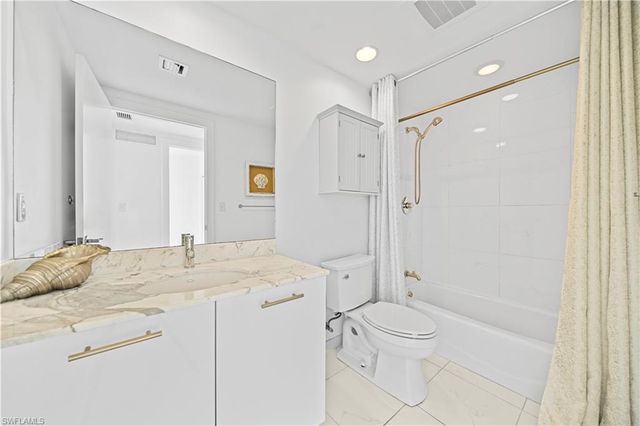 3000 Oasis Grand BLVD 1407, Fort Myers, FL 33916