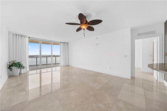 3000 Oasis Grand BLVD 1407, Fort Myers, FL 33916