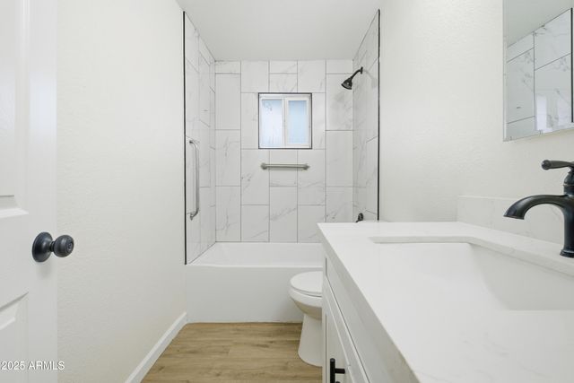 4832 E WILLETTA Street, Phoenix, AZ 85008