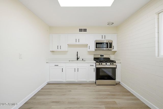 4832 E WILLETTA Street, Phoenix, AZ 85008