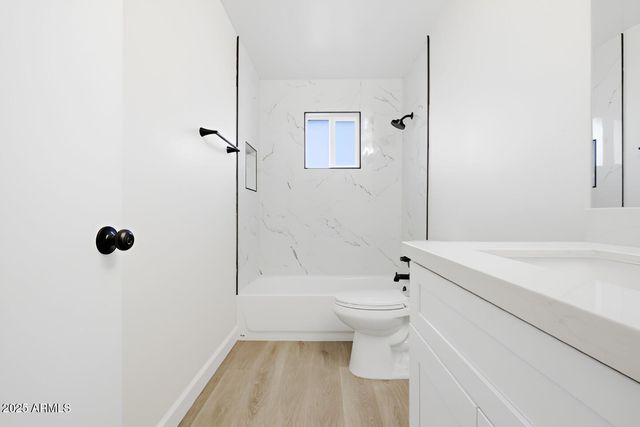 4832 E WILLETTA Street, Phoenix, AZ 85008