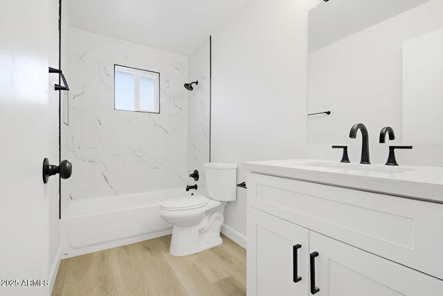 4832 E WILLETTA Street, Phoenix, AZ 85008