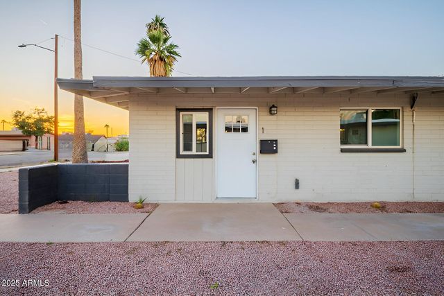 4832 E WILLETTA Street, Phoenix, AZ 85008