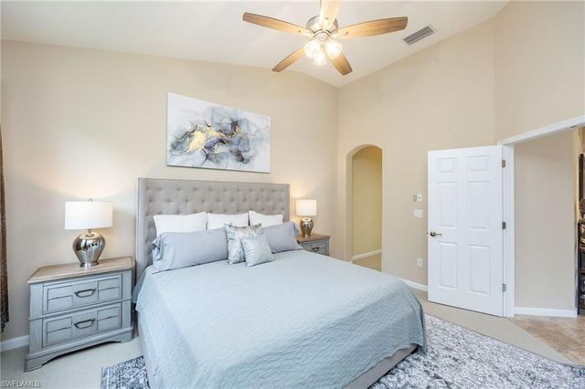 6657 Alden Woods CIR 201, Naples, FL 34113