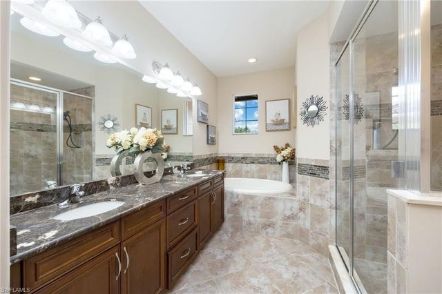 6657 Alden Woods CIR 201, Naples, FL 34113