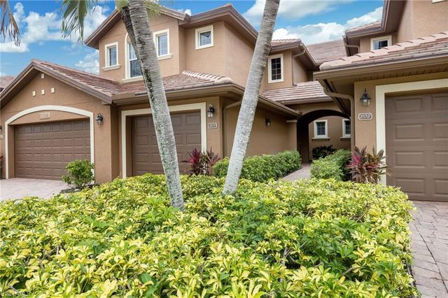 6657 Alden Woods CIR 201, Naples, FL 34113