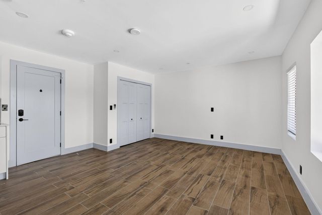 2032 N Dixie Highway 11, West Palm Beach, FL 33407