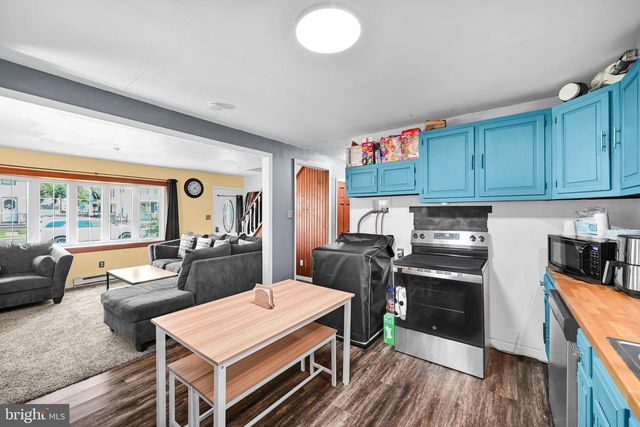 807 TUCKERTON AVE, Temple, PA 19560