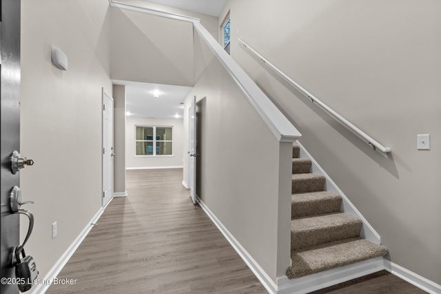 3208 Maldon Ct, Louisville, KY 40216