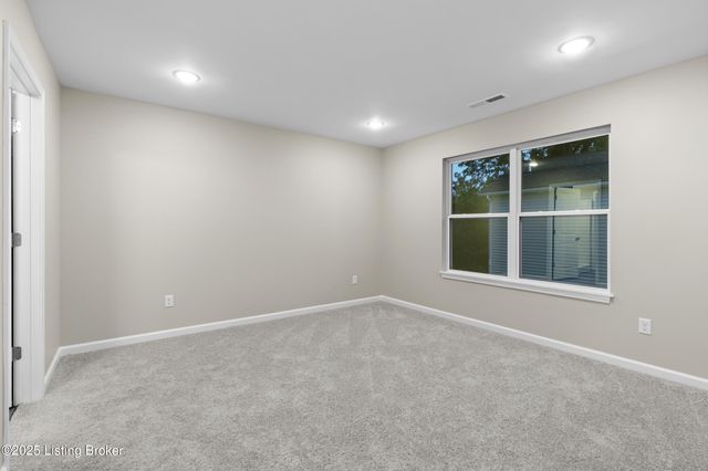 3208 Maldon Ct, Louisville, KY 40216