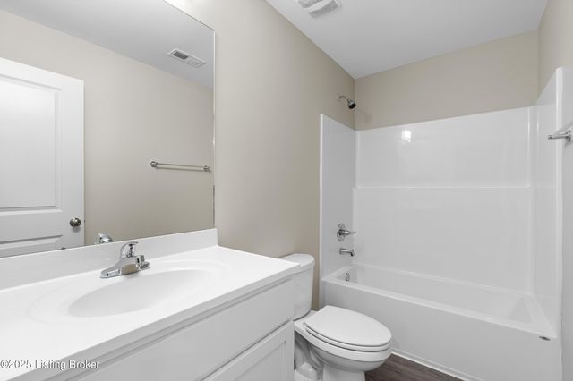 3208 Maldon Ct, Louisville, KY 40216