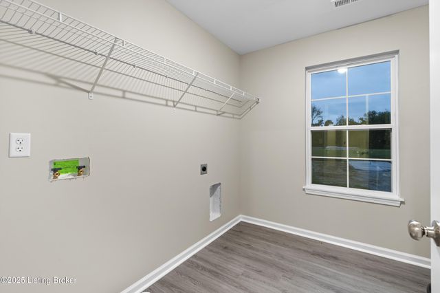 3208 Maldon Ct, Louisville, KY 40216