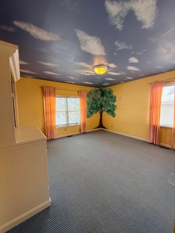 1010 Walker Way, Georgetown, KY 40324