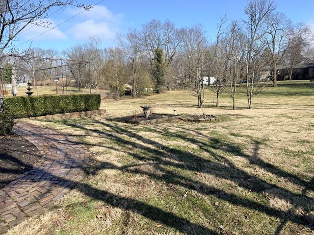 1010 Walker Way, Georgetown, KY 40324