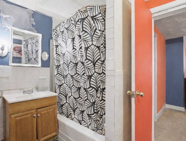 3 Kearsarge Avenue, Woburn, MA 01801