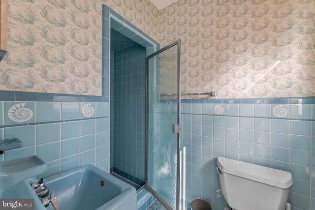 107 E HOLLYWOOD AVE, Wildwood, NJ 08260