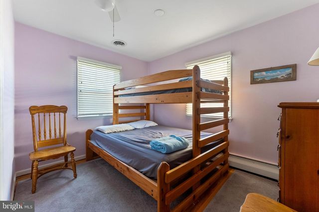 107 E HOLLYWOOD AVE, Wildwood, NJ 08260