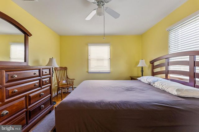 107 E HOLLYWOOD AVE, Wildwood, NJ 08260