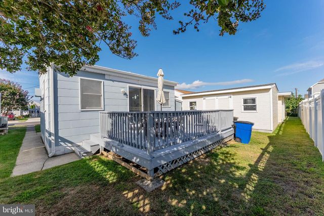 107 E HOLLYWOOD AVE, Wildwood, NJ 08260