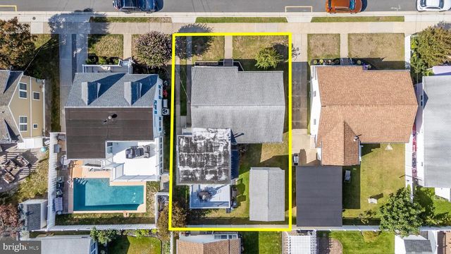 107 E HOLLYWOOD AVE, Wildwood, NJ 08260