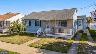 107 E HOLLYWOOD AVE, Wildwood, NJ 08260