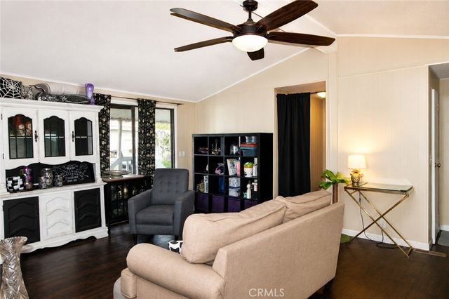 80 Huntington 513, Huntington Beach, CA 92648