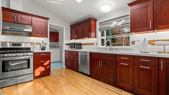 14355 La Rinconada Drive, Los Gatos, CA 95032