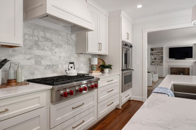 2301 Chickering Ln, Nashville, TN 37215